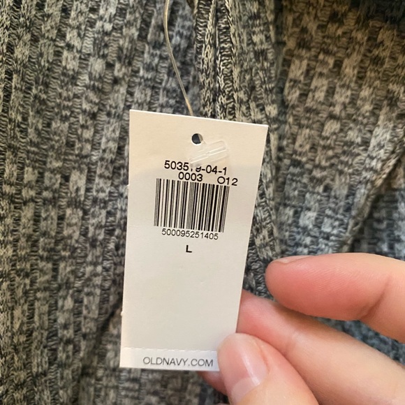 Old Navy maternity sweater - Picture 3 of 4